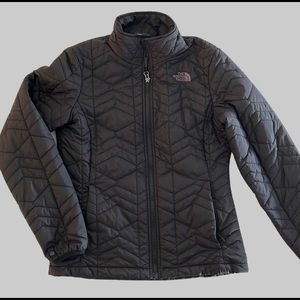 North Face full zip packable puffer jacket
